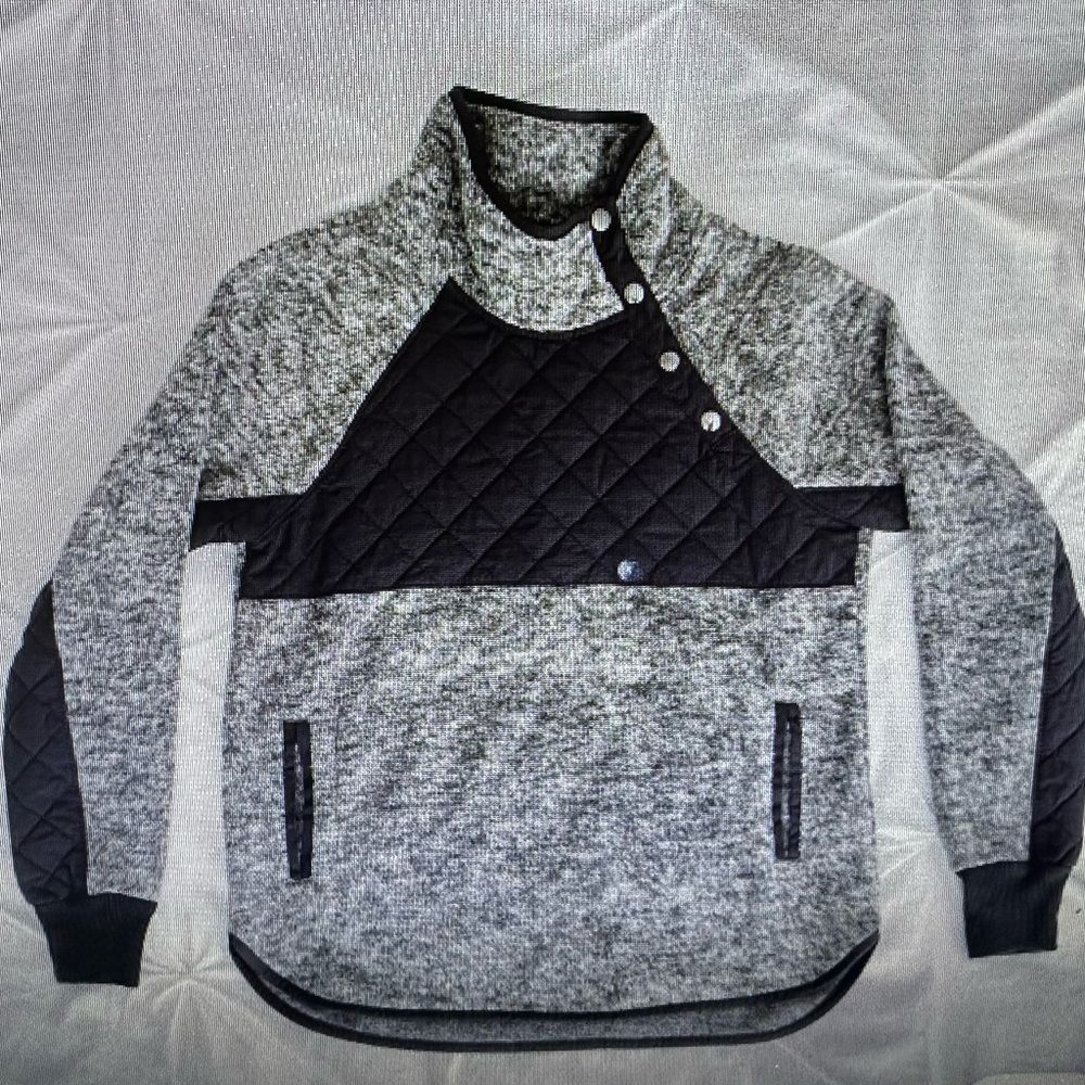 Abercrombie & Fitch asymmetrical snap pop over quilted fleece size XL